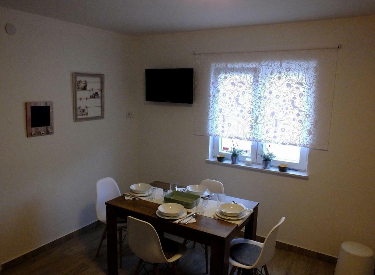 Apartmani Berno Starigrad Paklenica Extérieur photo