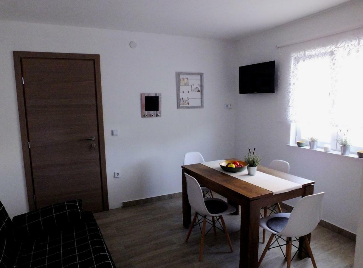 Apartmani Berno Starigrad Paklenica Extérieur photo