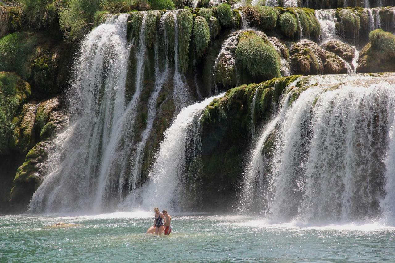 Apartmani Berno Starigrad Paklenica Extérieur photo